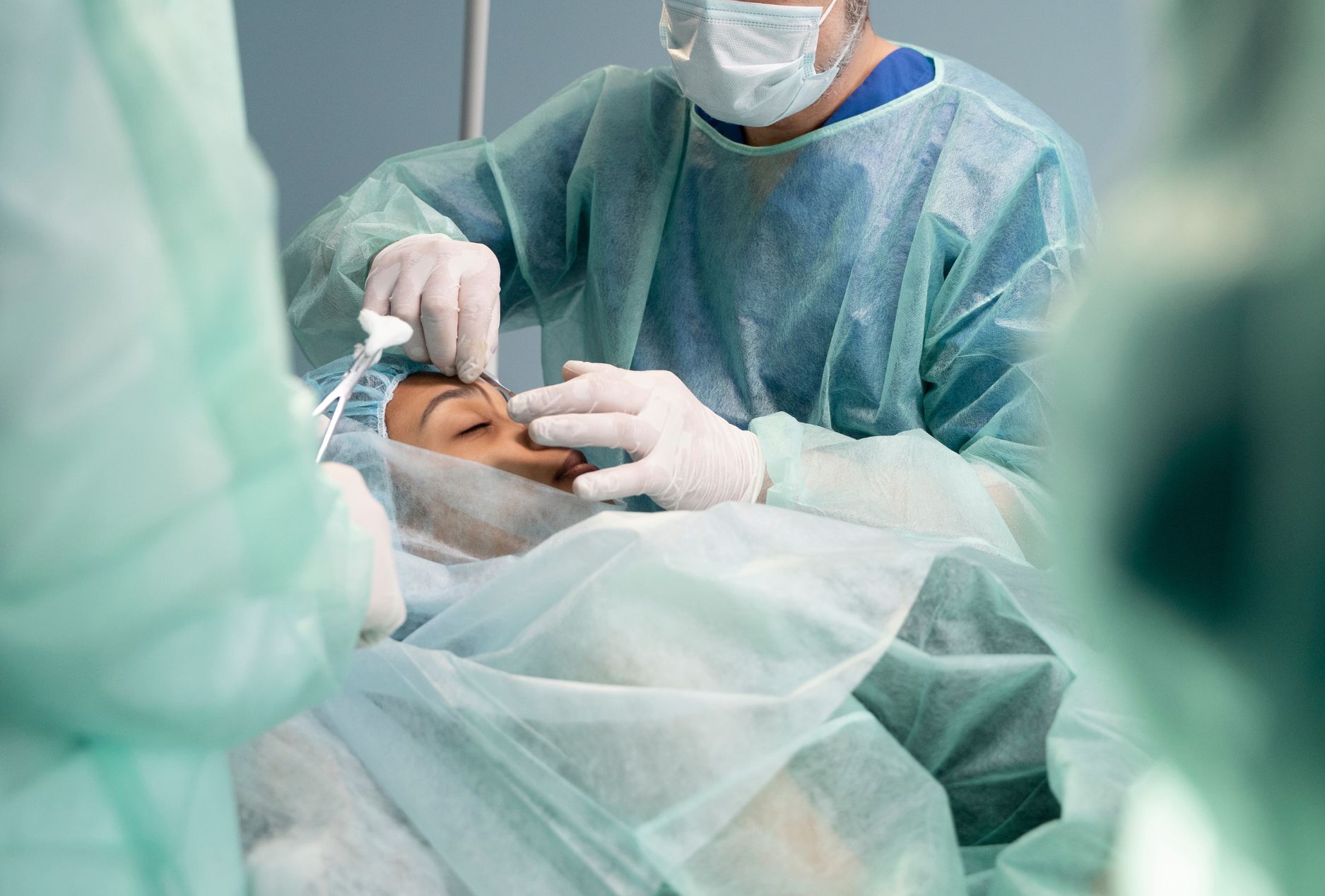 Laser Cataract Surgery in Nanded | Motewar Netralaya