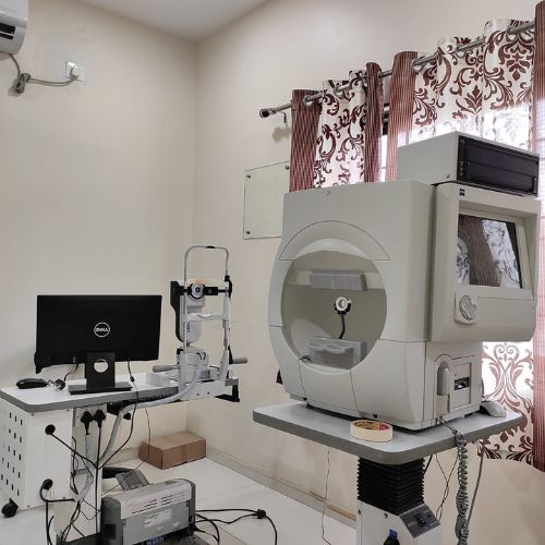 Personalized eye care services focused on improving vision and ensuring long-term eye health.